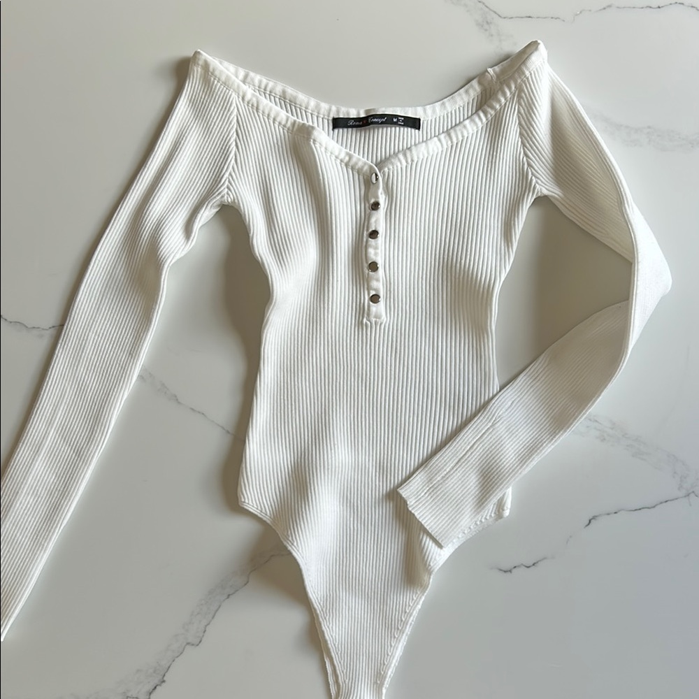 Off the Shoulder Long Sleeve Bodysuit